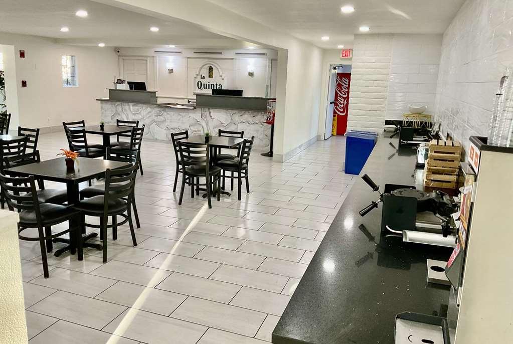 La Quinta Inn By Wyndham Stockton Facilități foto